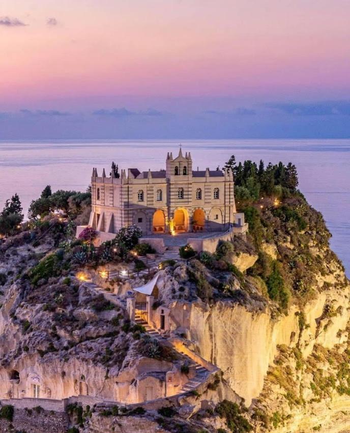 S'O Suites تروبيا المظهر الخارجي الصورة